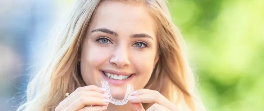 Should I Get Clear Braces? – Expect The Effectiveness of Straighten Teeth