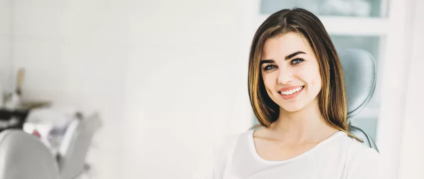 Veneers Pros And Cons – Covering a Range of Dental Cosmetic Concerns